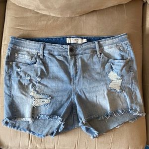 Torrid Jean Shorts Size 18